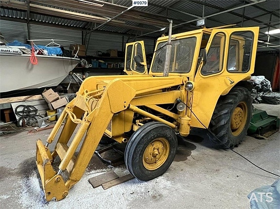 Traktor- MASSEY-FERGUSON 203 (60,000:- ex moms)