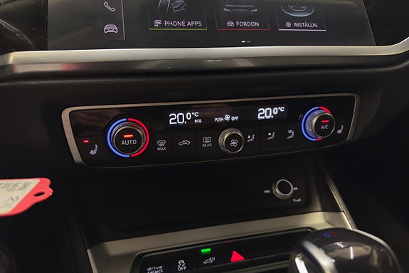 Audi Q3 17 of 21