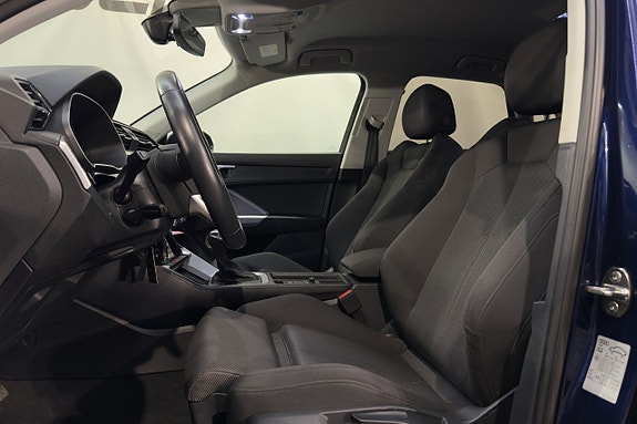 Audi Q3 9 of 21