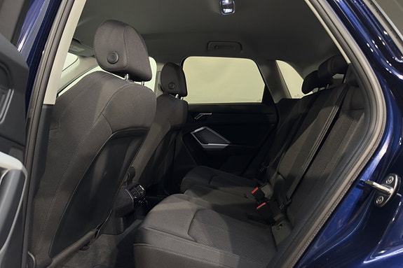 Audi Q3 20 of 21