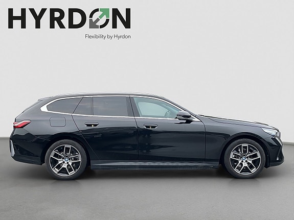BMW 530e 4 of 19