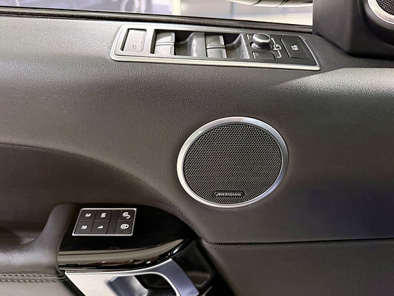 Land Rover Range Rover 19 of 22