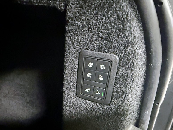 Land Rover Range Rover 20 of 22