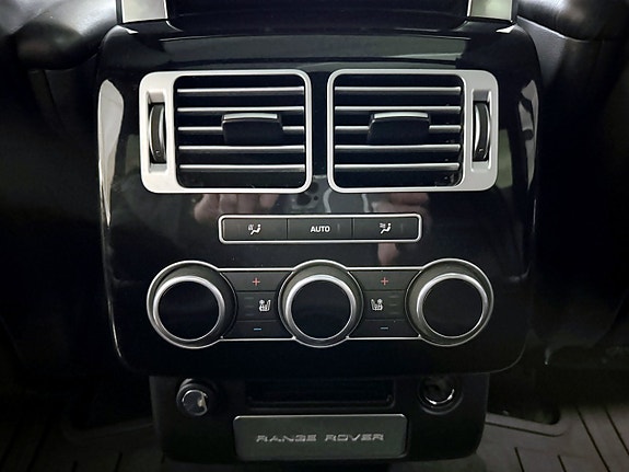 Land Rover Range Rover 18 of 22