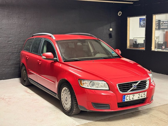 Volvo V50 4 of 14