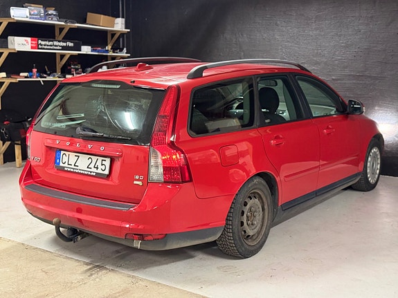 Volvo V50 8 of 14