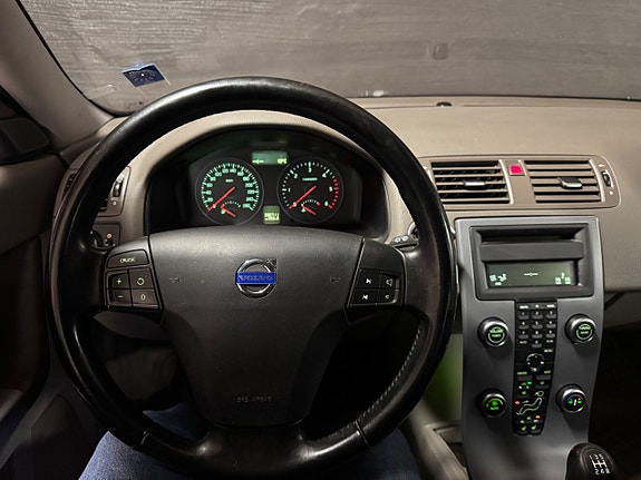 Volvo V50 10 of 14