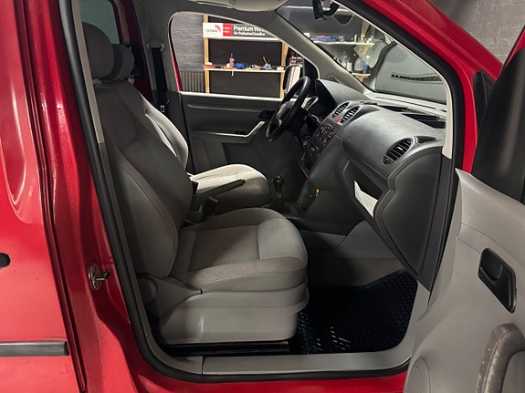 Volkswagen Caddy 12 of 15