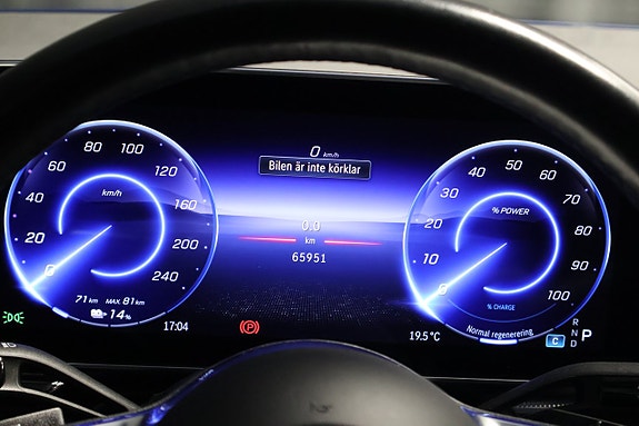 Mercedes-Benz EQE350 16 of 21