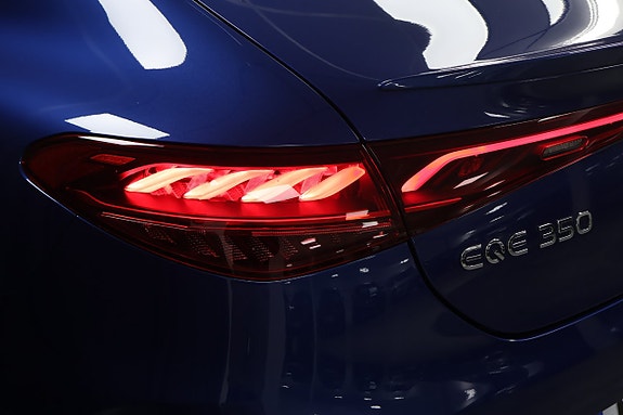 Mercedes-Benz EQE350 7 of 21