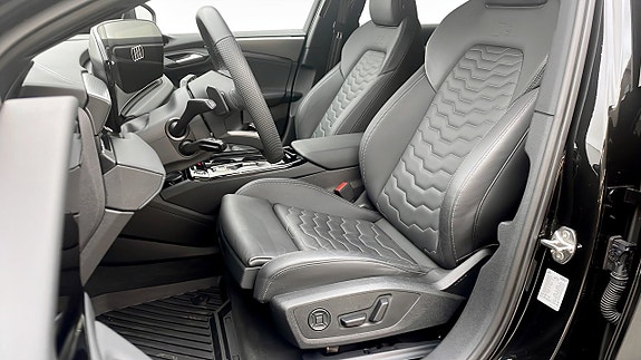 Audi A6 8 of 21