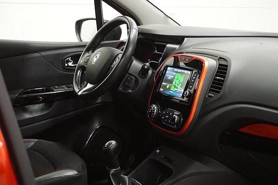 Renault Captur 10 of 24