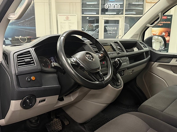 Volkswagen Transporter 10 of 14