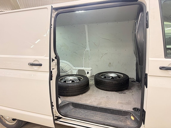Volkswagen Transporter 8 of 14