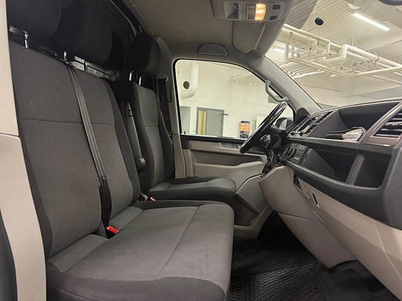 Volkswagen Transporter 7 of 14