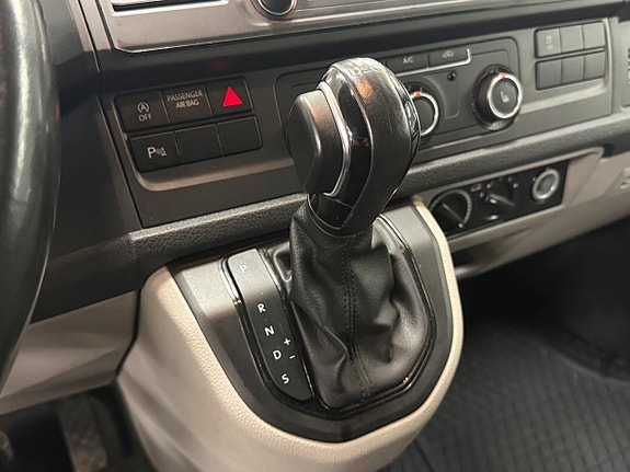 Volkswagen Transporter 11 of 14