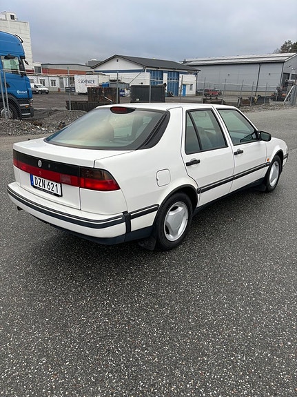 Saab 9000 3 of 5