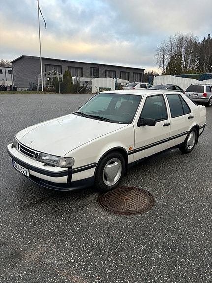Saab 9000 4 of 5