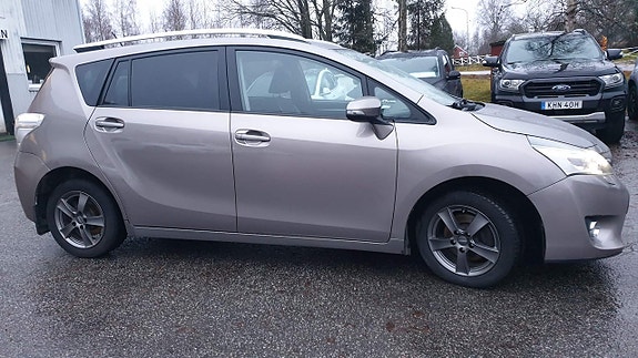 Toyota Verso 9 of 22