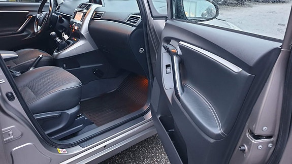 Toyota Verso 11 of 22