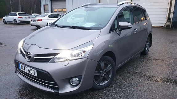 Toyota Verso 4 of 5