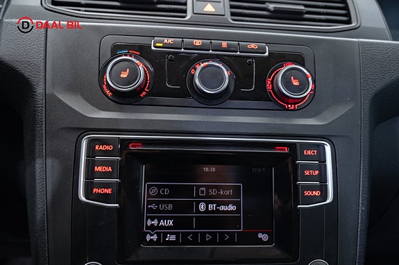 Volkswagen Caddy Maxi 12 of 16