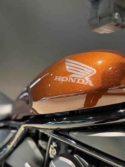 Honda CMX 1100 LCD-Display |  Led-lampor | Showa dämpare 4 of 10