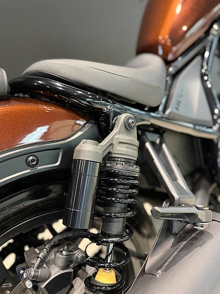 Honda CMX 1100 LCD-Display |  Led-lampor | Showa dämpare 5 of 10