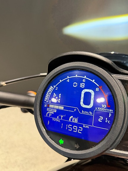 Honda CMX 1100 LCD-Display |  Led-lampor | Showa dämpare 9 of 10