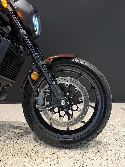 Honda CMX 1100 LCD-Display |  Led-lampor | Showa dämpare 3 of 10