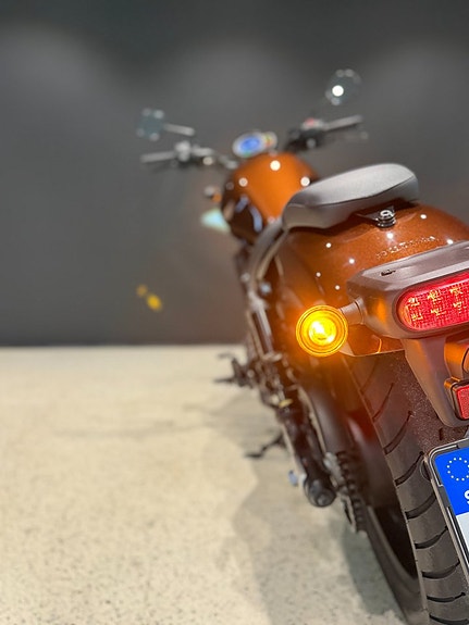 Honda CMX 1100 LCD-Display |  Led-lampor | Showa dämpare 8 of 10