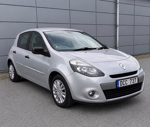 Renault Clio 2 of 5