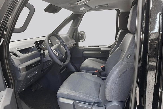 Kia PV5 8 of 16