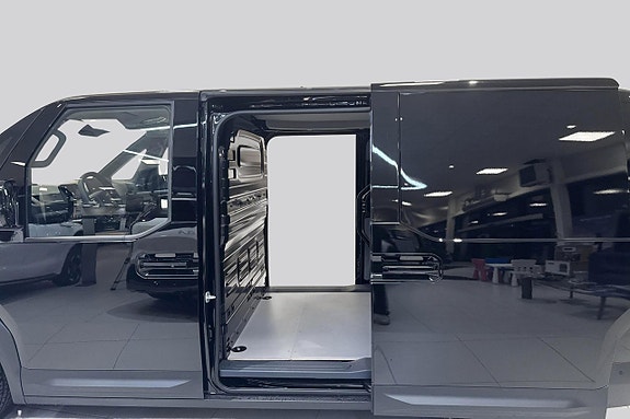 Kia PV5 9 of 16