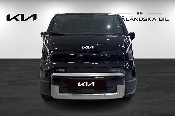 Kia PV5 2 of 5