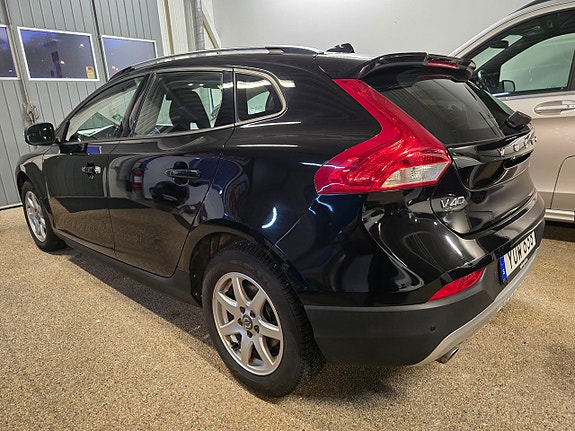 Volvo V40 Cross Country 4 of 5