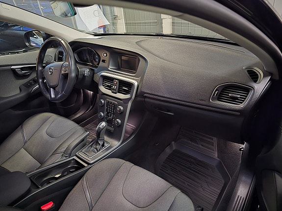 Volvo V40 Cross Country 5 of 5