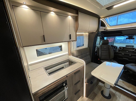 Kabe Novum Compact 720 LGB /B-körkort/ALDE/Mercedes/Face2Face 24 of 30