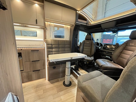 Kabe Novum Compact 720 LGB /B-körkort/ALDE/Mercedes/Face2Face 8 of 30