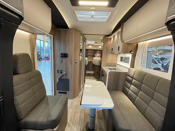 Kabe Novum Compact 720 LGB /B-körkort/ALDE/Mercedes/Face2Face 11 of 30