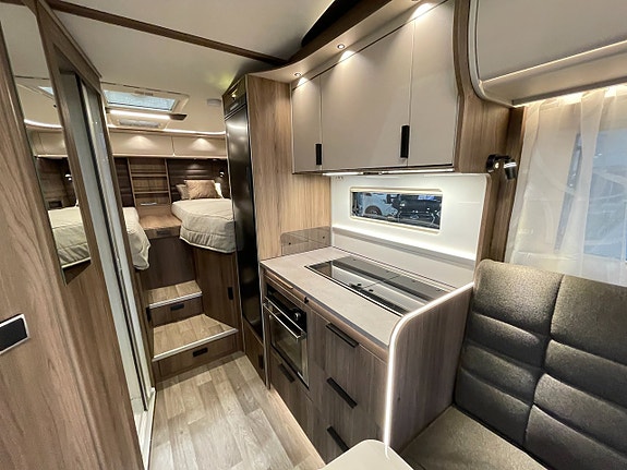 Kabe Novum Compact 720 LGB /B-körkort/ALDE/Mercedes/Face2Face 12 of 30
