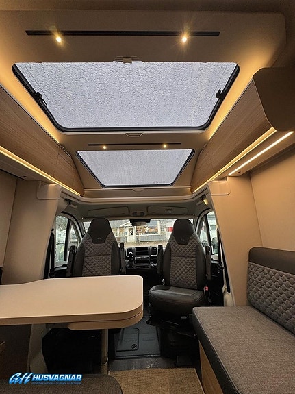 Adria Coral PLUS 670 SL - 140HP 11 of 12
