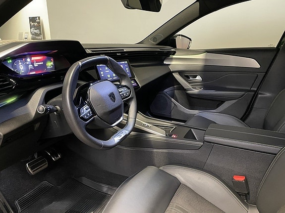 Peugeot 308 11 of 15