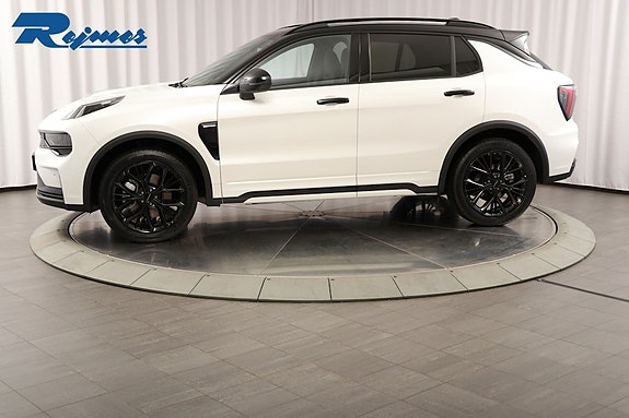 Lynk & Co 01 3 of 27