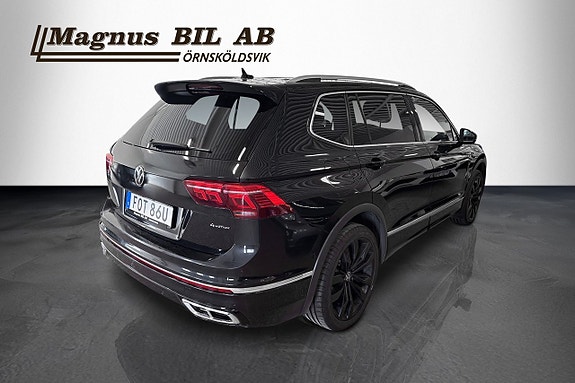 Volkswagen Tiguan Allspace 4 of 5