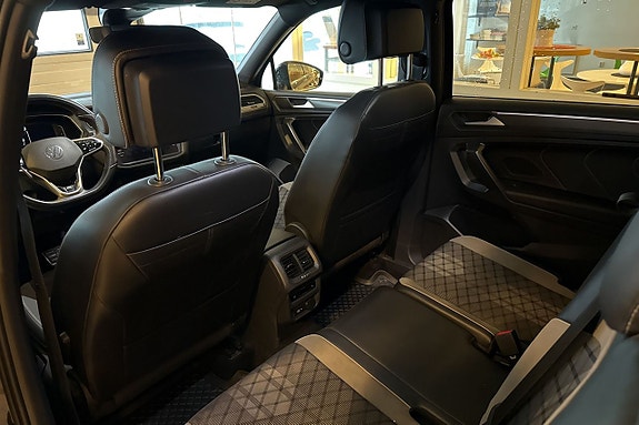 Volkswagen Tiguan Allspace 13 of 17