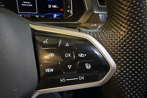 Volkswagen Tiguan Allspace 6 of 17