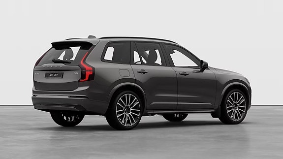 Volvo XC90 8 of 22