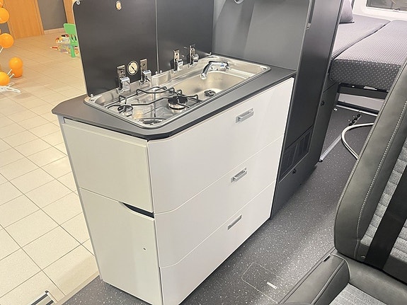 Adria TWIN SUPREME 600 SPB (Aut+Adaptiv+LP+TRUMA D6E+3 500 kg) 14 of 23