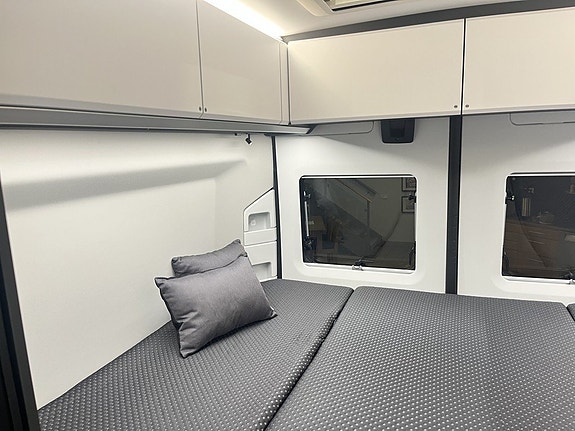 Adria TWIN SUPREME 600 SPB (Aut+Adaptiv+LP+TRUMA D6E+3 500 kg) 17 of 23